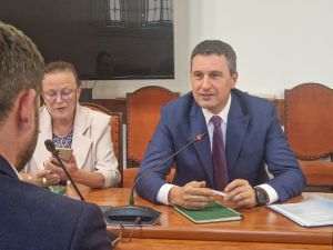Forumul APPR: Agricultura românească, în blocaj - recolta există, dar nu poate fi vândută